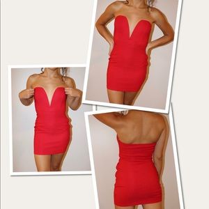 Strapless Plunge red body con dress